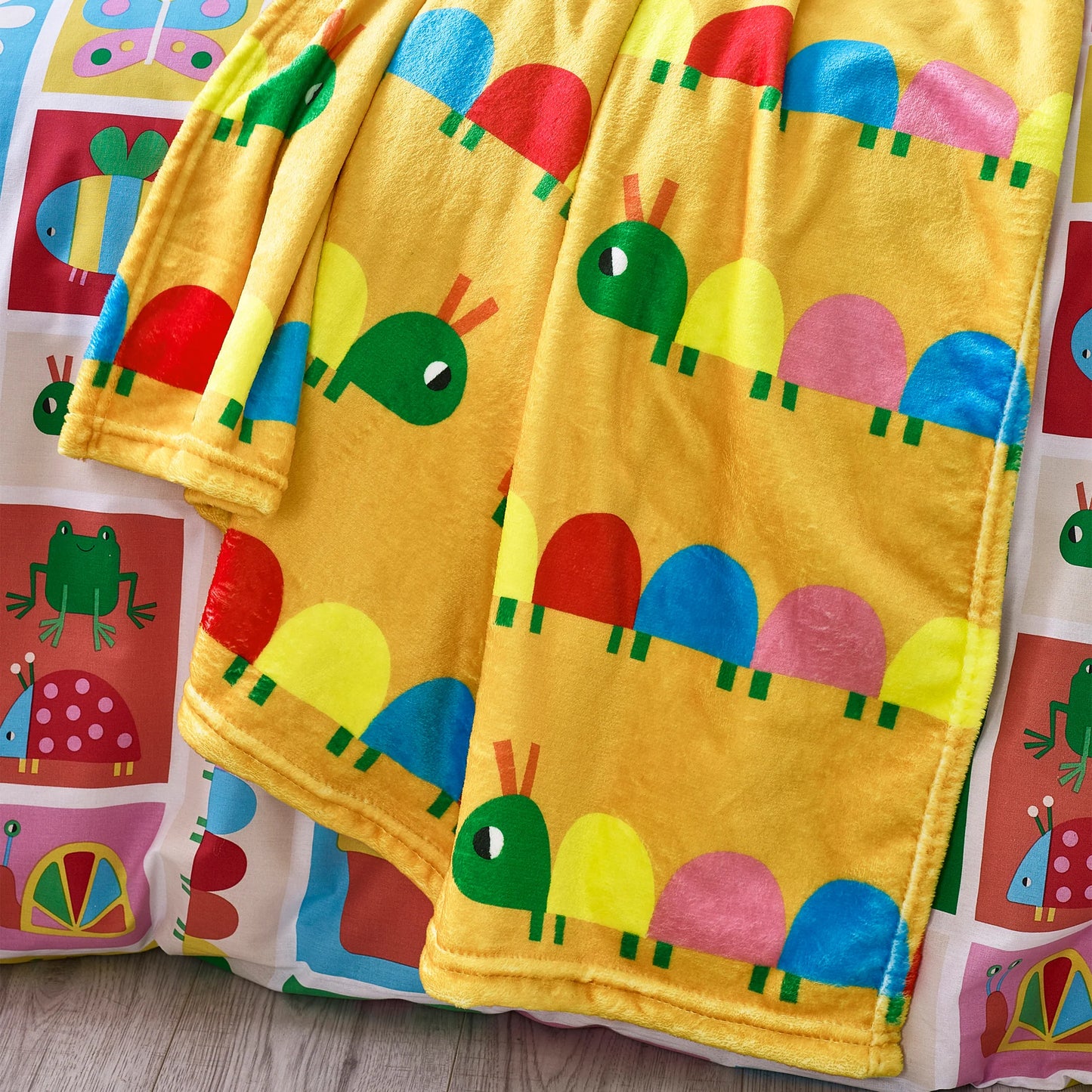 Curious Caterpillar Cosy Fleece Blanket Throw by Catherine Lansfield Kids