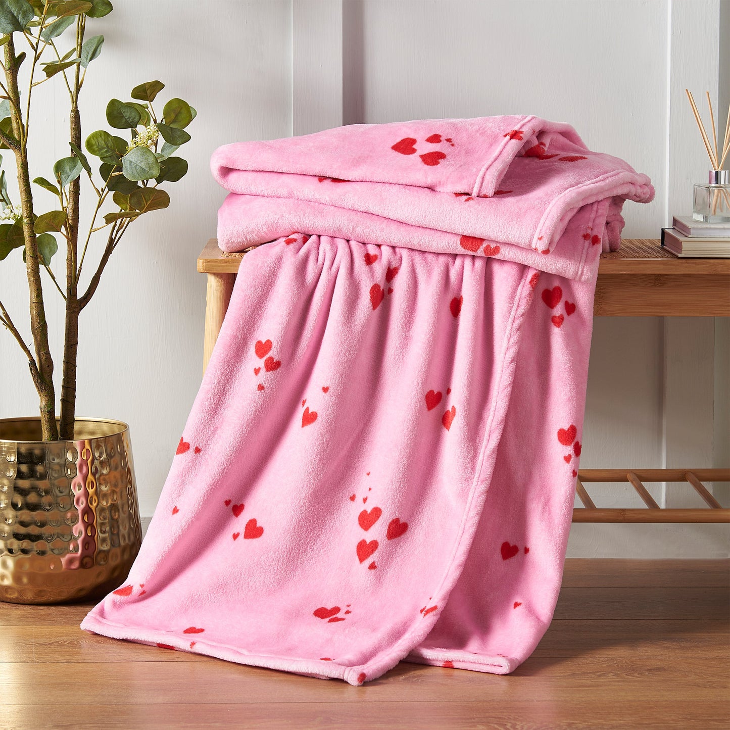 Heart Cosy Fleece Oversized Blanket Throw in Pink by Catherine Lansfield