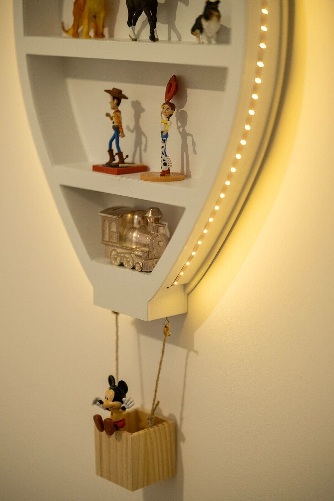 Hot Air Balloon Shelf With LED lights