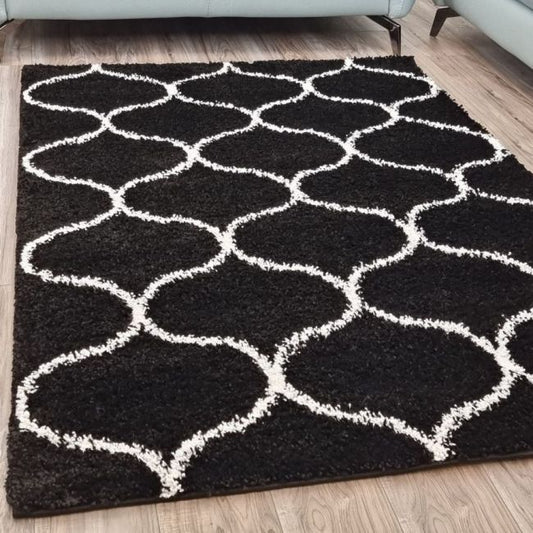 Black and White Fluffy Shaggy Rug Trellis Pattern